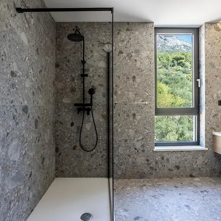 Monachus 2 Villa *