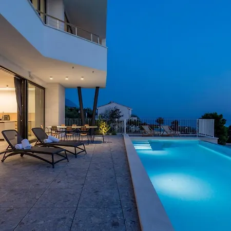 Villa Monachus 2 *