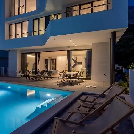 Monachus 2 Villa Brela