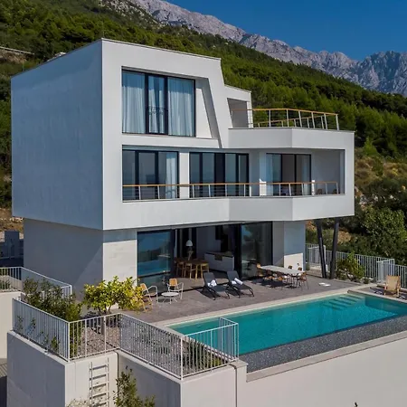 Monachus 2 Villa